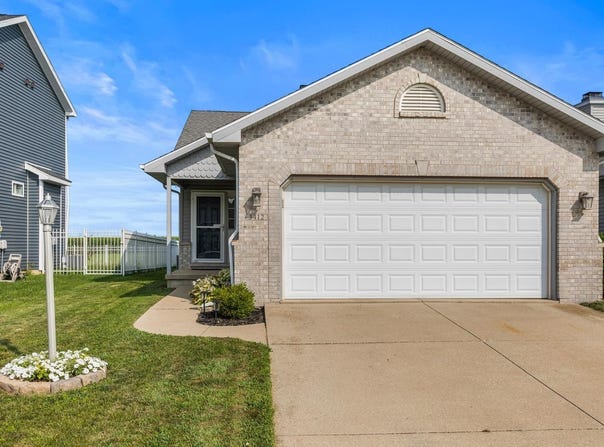 3412 Boulder Ridge Drive, Champaign, IL 61822