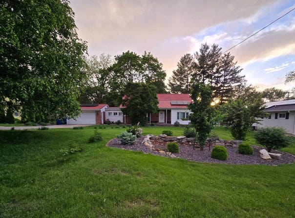 620 N 10th Street, Monmouth, IL 61462