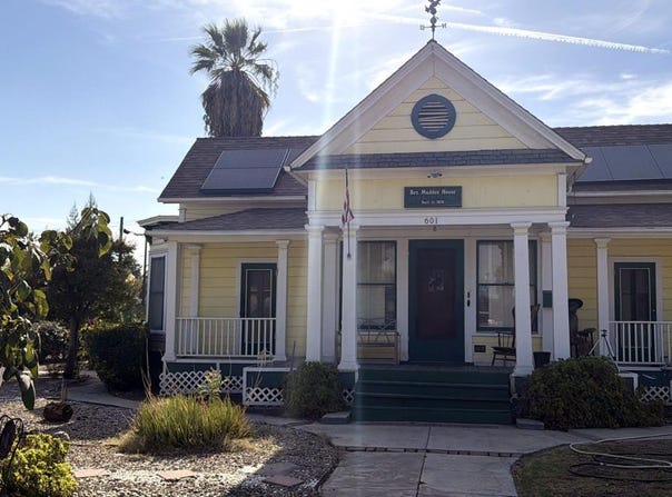 601 N Encina Street, Visalia, CA 93291