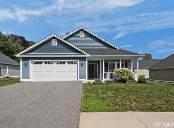 4 Henry Drive, Plainfield, CT 06354