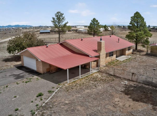 42 Britton Road, Moriarty, NM 87035