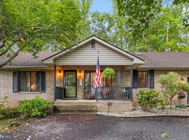 4212 LAKEVIEW Parkway, LOCUST GROVE, VA 22508