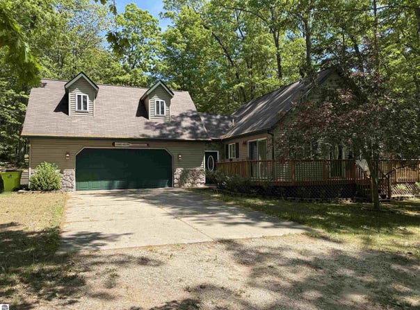 144 Garfield, Roscommon, MI 48653