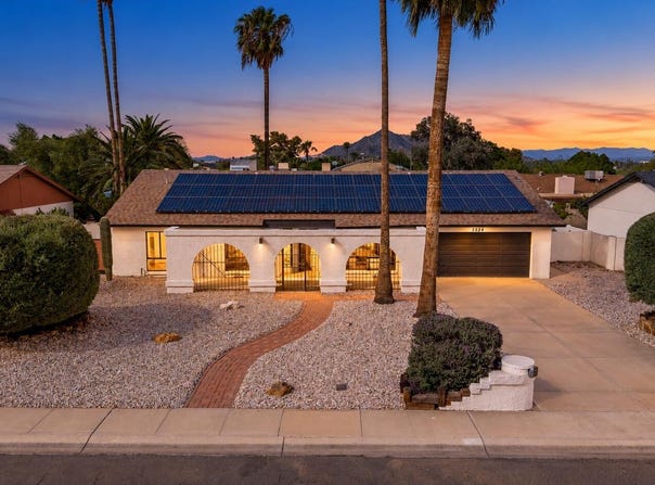 2324 E CORTEZ Street, Phoenix, AZ 85028