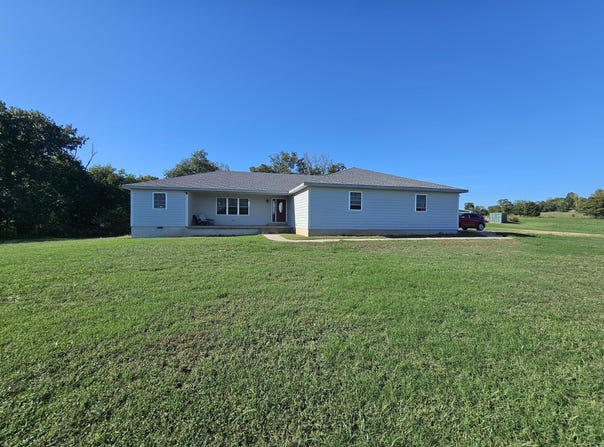 205 Franklin Road, Anderson, MO 64831