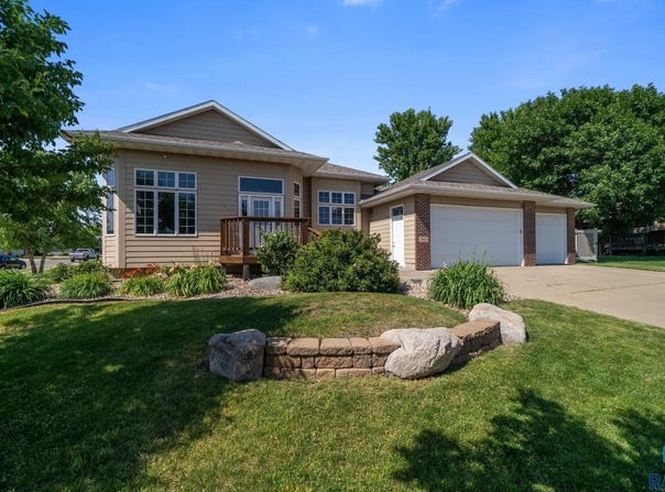 7808 W Leah St, Sioux Falls, SD 57106