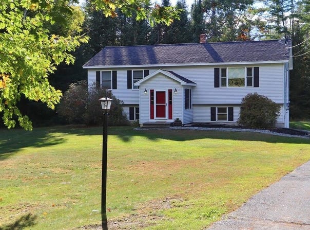 30 Pine Grove Avenue, Glenburn, ME 04401