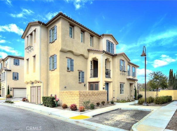 443 Stratus Lane, Simi Valley, CA 93065