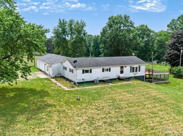 2168 Kellogg Road, Ionia, MI 48846