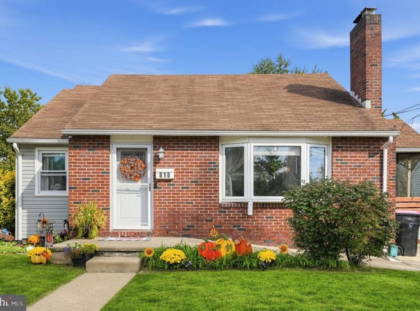 818 PRICE Avenue, GLENDORA, NJ 08029