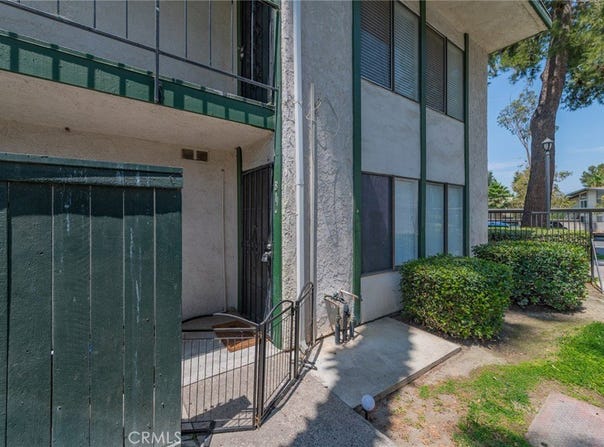 1735 E Washington Street, Colton, CA 92324