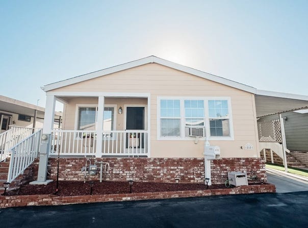 810 EUCALYPTUS, Fountain Valley, CA 92708