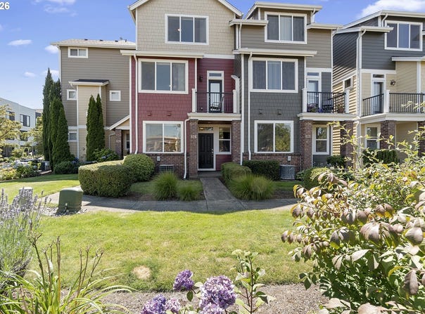 826 NW COUNCIL Dr, Gresham, OR 97030