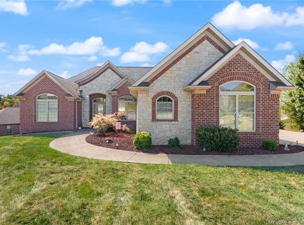 3705 Gracie Court, Floyds Knobs, IN 47119