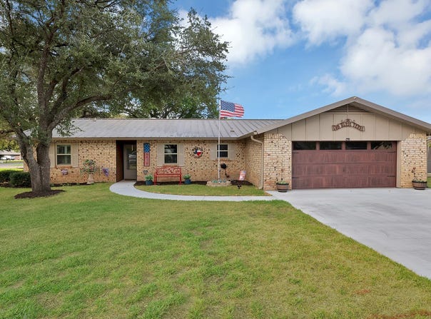 4101 Newport Bay Court, Granbury, TX 76049