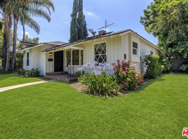 6957 Burnet Ave, Van Nuys, CA 91405