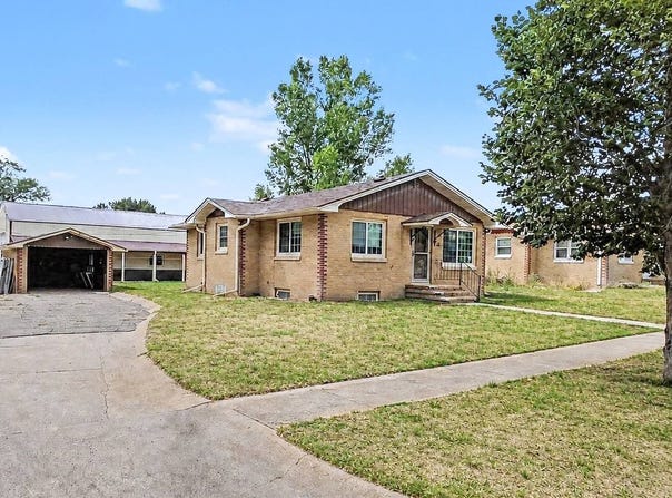 451 Ochs Ave, Chappell, NE 69129