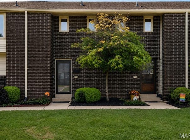 12310 Rossridge Court, St Louis, MO 63146