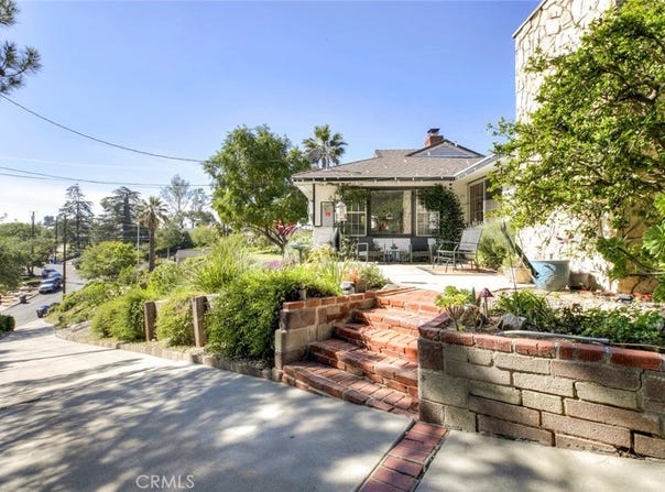 10557 Mahoney, Sunland, CA 91040