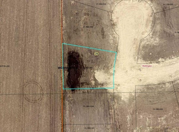 Aspen Drive, Worthington, MN 56187