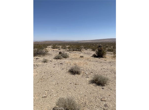 Sidewinder Road, Barstow, CA 92311
