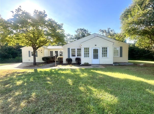 252 Friendship Road, Seneca, SC 29678