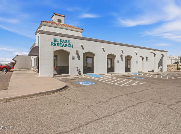 11621 PELLICANO Drive, El Paso, TX 79936