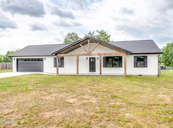 200 Farris Circle, LaFollette, TN 37766