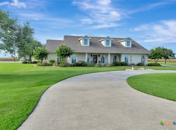 444 County Road 237, Ganado, TX 77962