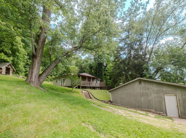 12 Spring Street, Glouster, OH 45732