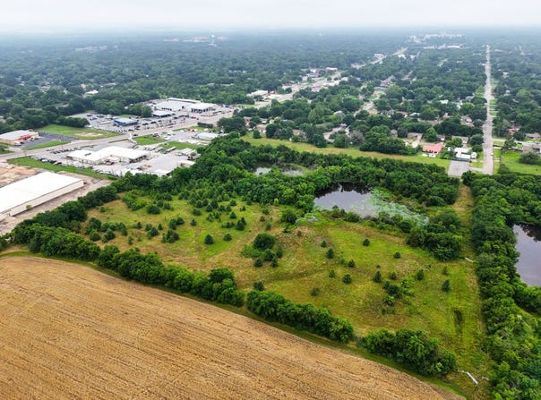W White Street, Bonham, TX 75418