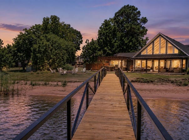 1907 Buck Run, Possum Kingdom Lake, TX 76449