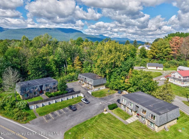 1014 New York 23a, Catskill, NY 12414