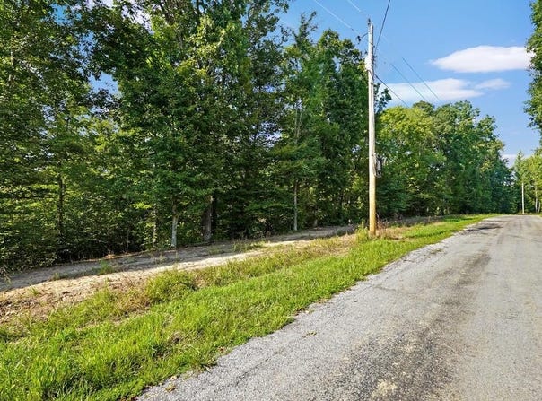 6 Selph Rd, STEWART, TN 37175