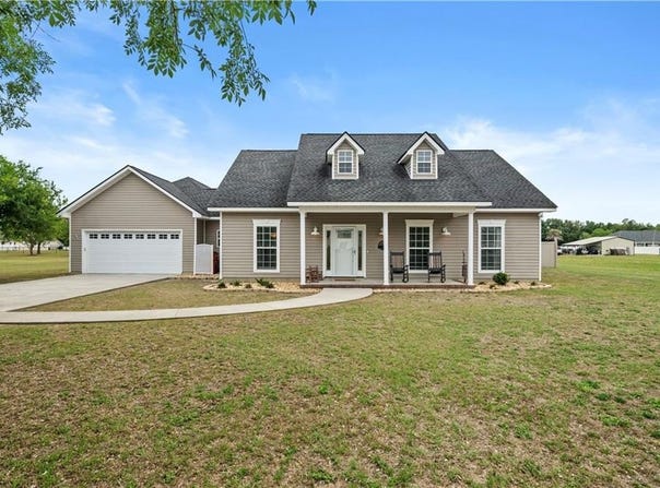 6338 Sun Dell Circle, Blackshear, GA 31516