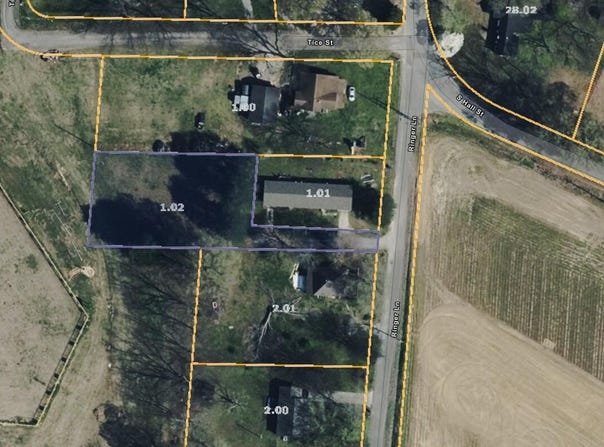 Ringer Lane, Halls, TN 38040