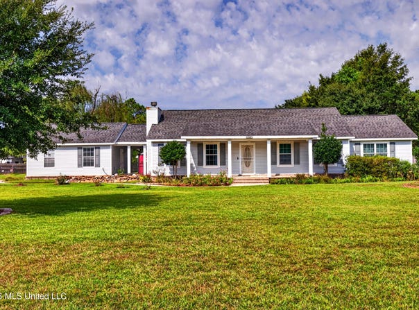 5547 Paula Drive, Long Beach, MS 39560