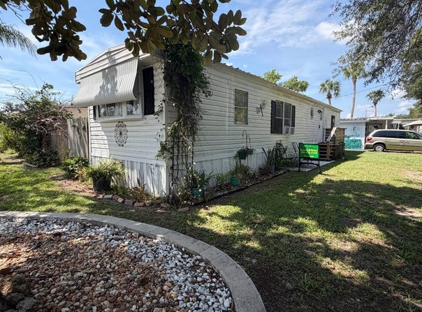 170 N Yonge St, Ormond Beach, FL 32174