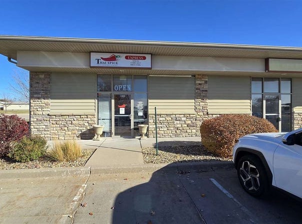 101 Windflower Ln, Solon, IA 52333