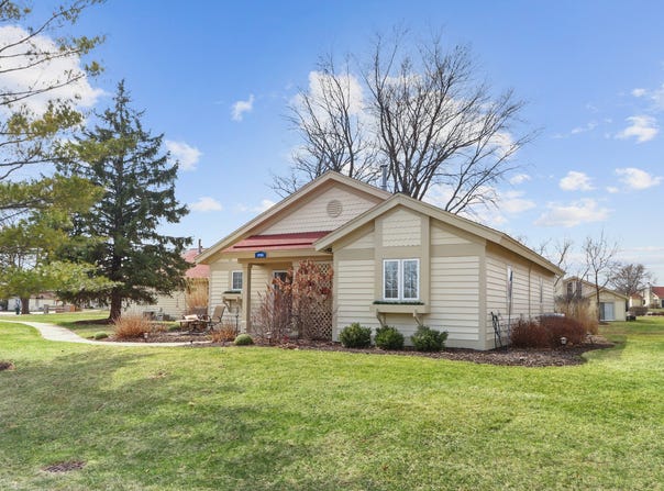 1755 Cottage Drive, Lake Geneva, WI 53147