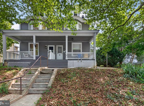 325 PARK Avenue, HERSHEY, PA 17033