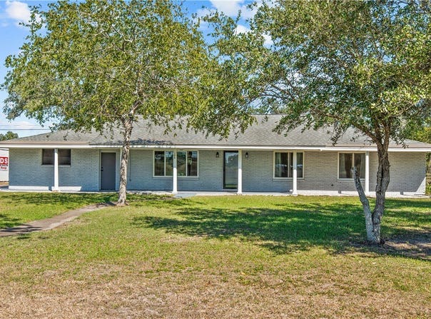 104 Old Beeville Highway, Refugio, TX 78377