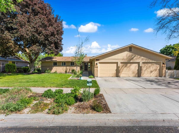 1116 N Eagle Hills Way, Eagle, ID 83616