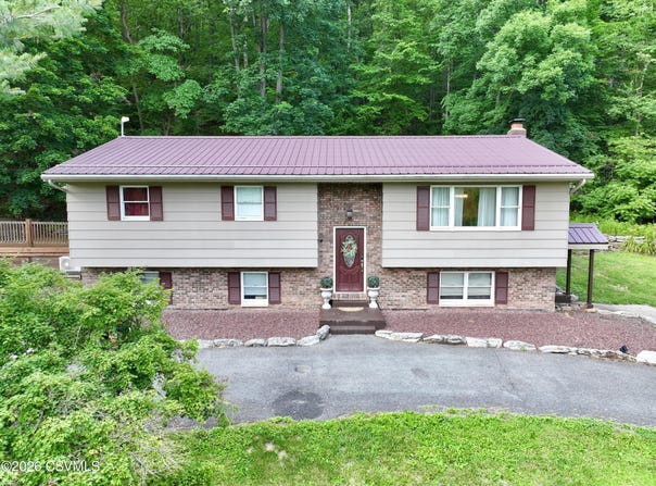 3101 UPPER Road, Shamokin, PA 17872