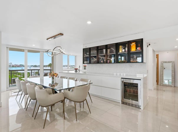 901 E CAMINO REAL, Boca Raton, FL 33432