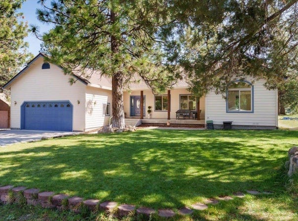 17210 Player Ct, Weed, CA 96094