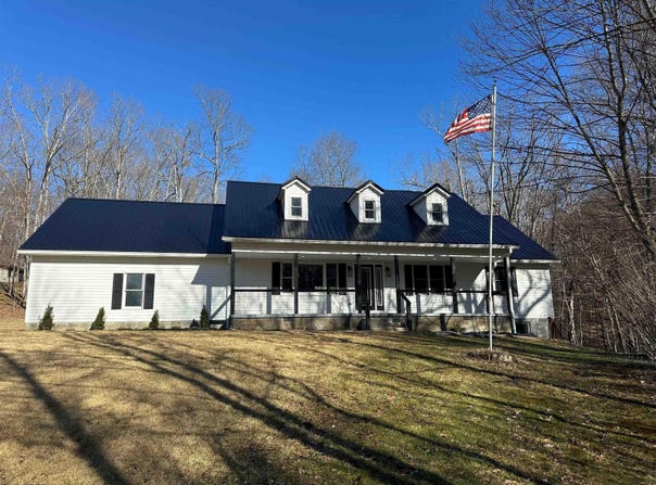 16 Mountain Aire Boulevard, Elkins, WV 26241