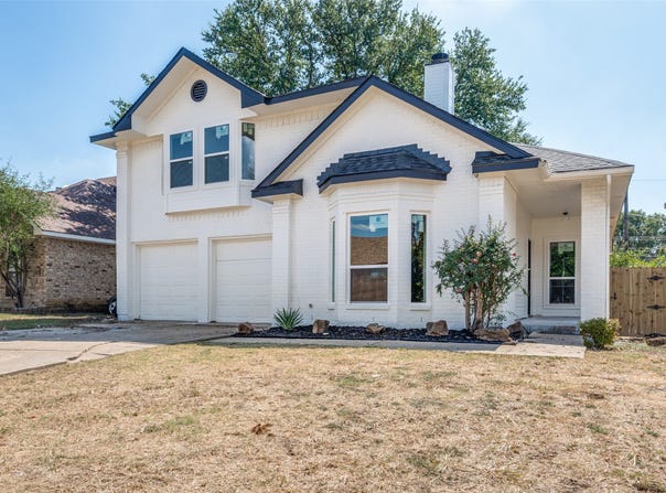 838 Cornfield Drive, Arlington, TX 76017