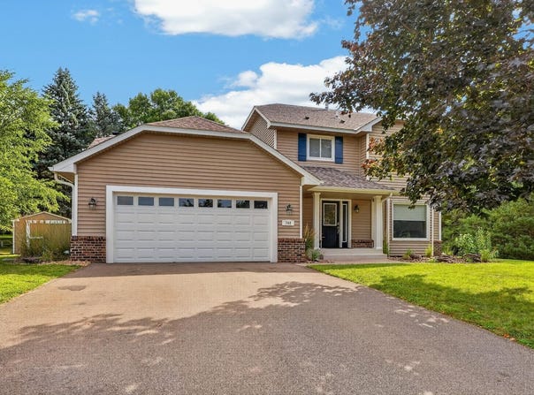 748 Windmill Court, Eagan, MN 55123