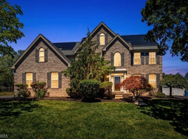 5 Rue Cezanne, Franklin Twp., NJ 08873-4896